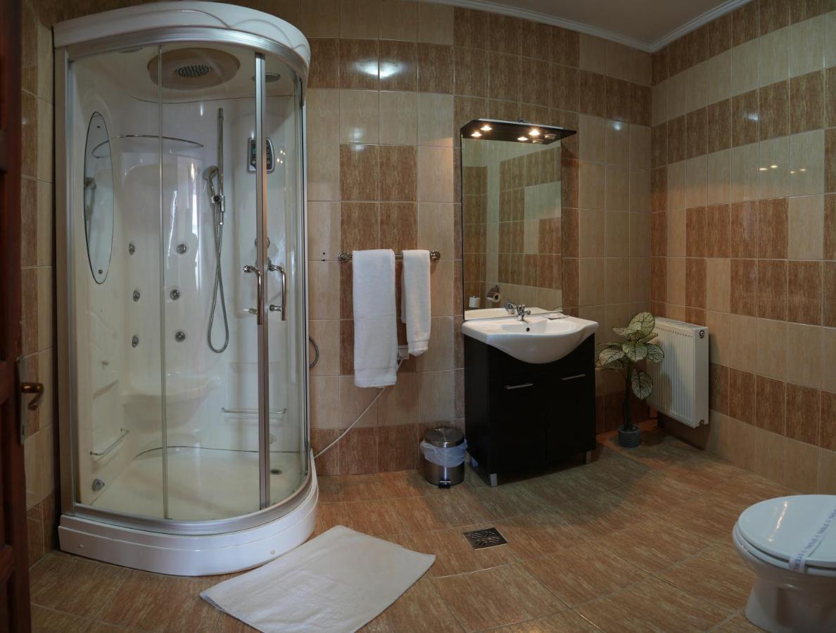 Hotel Rubin*** جورجيني المظهر الخارجي الصورة