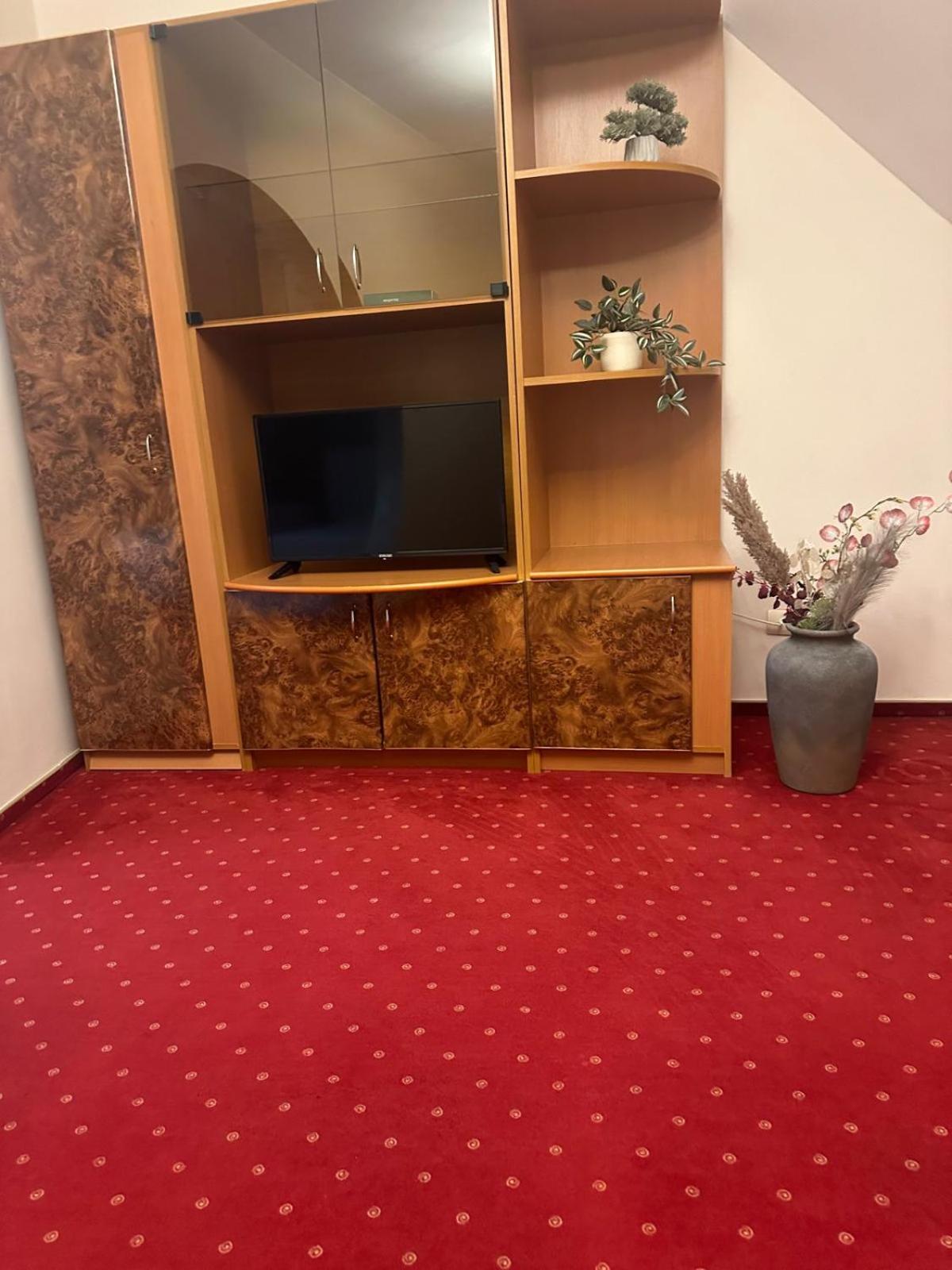 Hotel Rubin*** جورجيني المظهر الخارجي الصورة