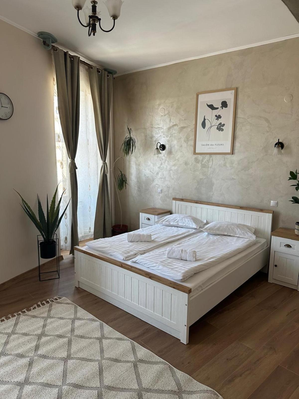 Hotel Rubin*** جورجيني المظهر الخارجي الصورة